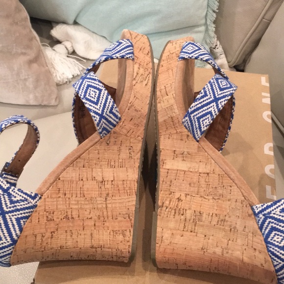 TOMS Strappy Wedge Ink Woven Diamond - Picture 6 of 7